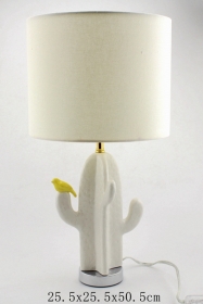 ceramiczna lampa stołowa z kaktusa
