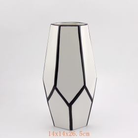 nowoczesne ceramiczne wzory wazonów białych i czarnych