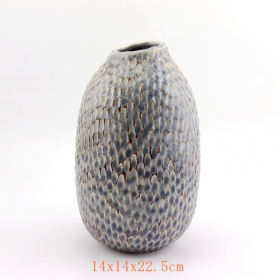 niebieski ceramiczny wazon