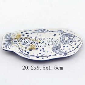 uchwyt na długopisy z ceramicznej ryby